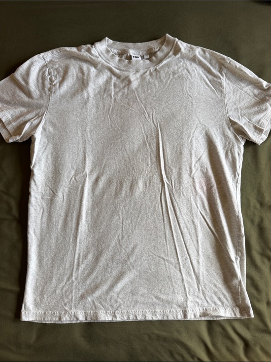 Aritzia Tops - Aritzia White Short Sleeve Crew Tee